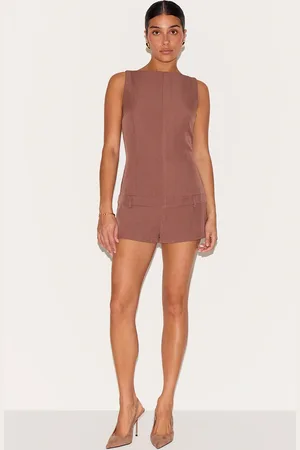 PRETTYLITTLETHING Petite Tailored Boat Neck Playsuit