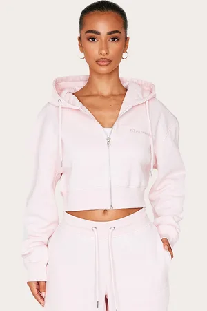 PRETTYLITTLETHING Petite Zip Up Embossed Detail Crop Hoodie