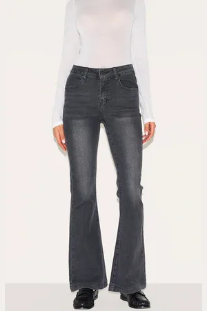PRETTYLITTLETHING Seam Detail Stretch Denim Flared Jeans