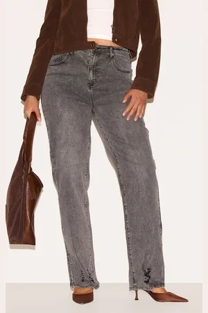 PRETTYLITTLETHING Shape Hourglass Stretch Ripped Split Hem Straight Leg Jeans