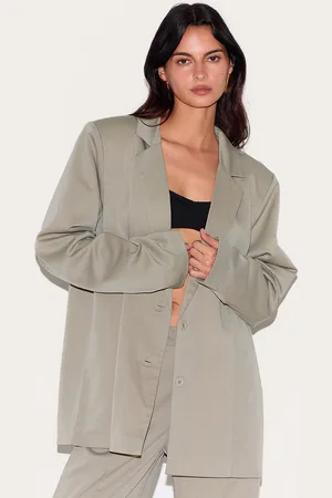 PRETTYLITTLETHING Tailored Oversized Dad Blazer