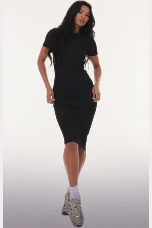 PRETTYLITTLETHING Ribbed Short Sleeve Crew Neck Midi Dress