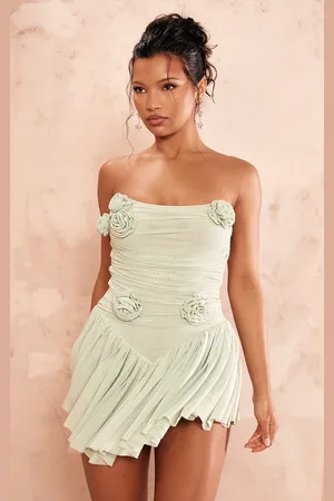 PRETTYLITTLETHING Corsage Wired Pleated Playsuit