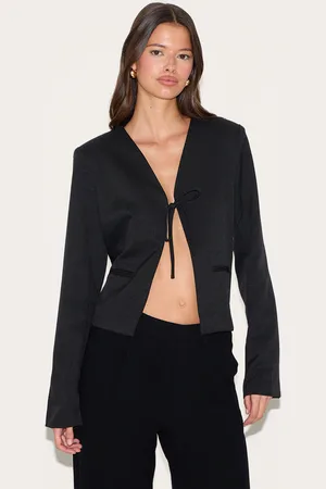 PRETTYLITTLETHING Tie Up Boxy Blazer
