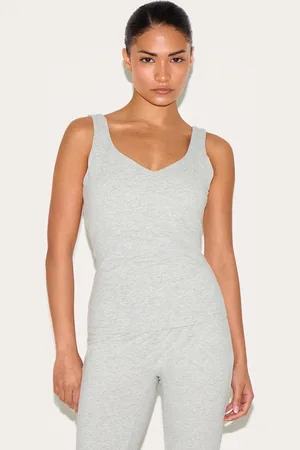 PRETTYLITTLETHING Petite Longline Sculpt Padded Sports Bra