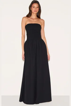 PRETTYLITTLETHING Bandeau Shirred Detail Maxi Dress