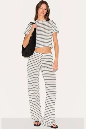 PRETTYLITTLETHING Striped Textured Casual Pants