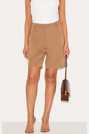 PRETTYLITTLETHING Petite Tailored Jorts
