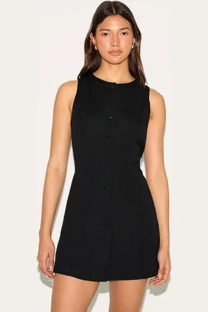 PRETTYLITTLETHING Linen A Line Cinched Back Skort Playsuit