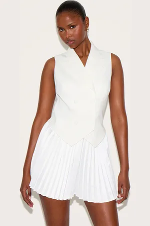 PRETTYLITTLETHING Tailored Waistcoat Detail Pleated Skort Playsuit
