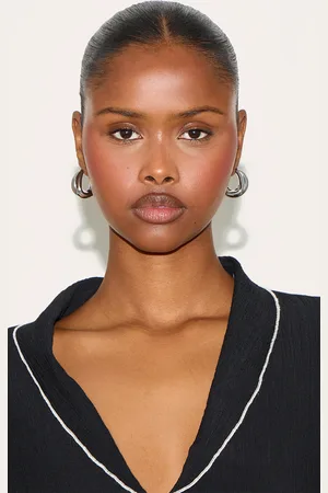 PRETTYLITTLETHING Bevelled Edge Thick Medium Hoop Earrings