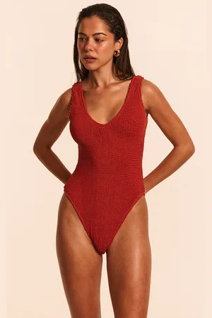 PRETTYLITTLETHING Crinkle Plunge Swimsuit