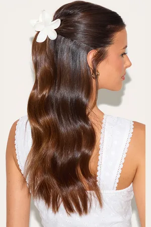 PRETTYLITTLETHING Lily Flower Hair Clip