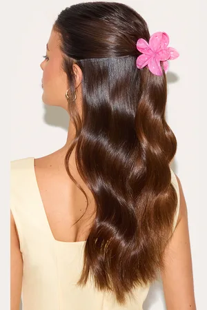 PRETTYLITTLETHING Lily Flower Hair Clip