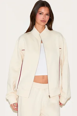PRETTYLITTLETHING Contrast Seam Zip Through Sweatshirt