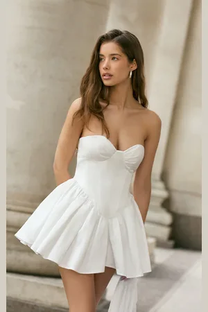 PRETTYLITTLETHING Premium Satin Sweetheart Corset Hip Pleated Playsuit