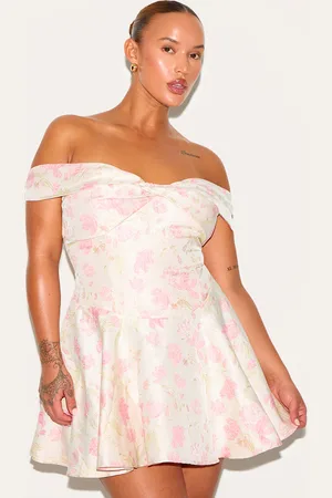 PRETTYLITTLETHING Plus Bardot Jacquard Shift Dress