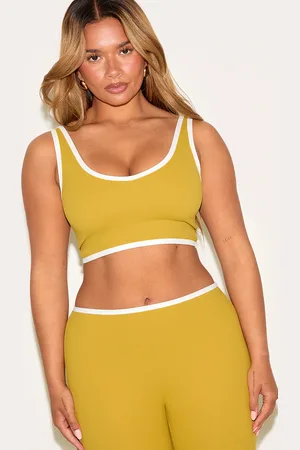 PRETTYLITTLETHING Shape Active Contrast Binding Sports Bra