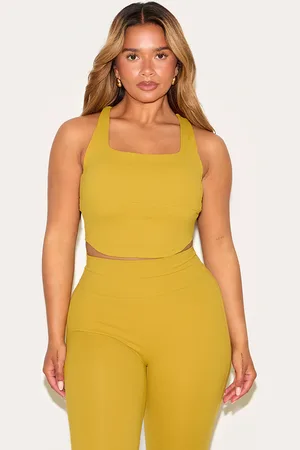 PRETTYLITTLETHING Shape Olive Active Cupped Seam Detail Sports Bra