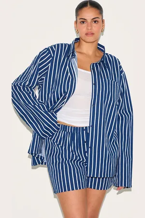 PRETTYLITTLETHING Plus Striped Shorts