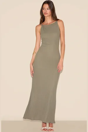 PRETTYLITTLETHING Textured Twist Shoulders Maxi Dress