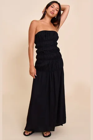 PRETTYLITTLETHING Bandeau Ruched Detail Maxi Dress