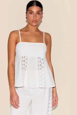 PRETTYLITTLETHING Petite Linen Look Crochet Side Detail Top