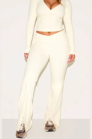 PRETTYLITTLETHING Shape Sculpt Active V Waist Split Front Flare Pants