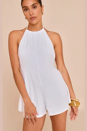 PRETTYLITTLETHING Petite Linen Look Halterneck Floaty Playsuit