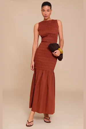 PRETTYLITTLETHING Shirred Detail Drop Waist Maxi Dress