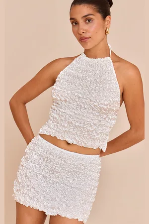PRETTYLITTLETHING Petite Textured Shirred Mini Skirt