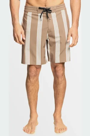 Quiksilver | Mens Surfsilk Street Trunk 18" Boardshorts - - Size 38 at Official Store - Only 3 Left