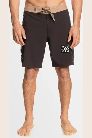 Quiksilver | Mens Surfsilk Arch 18" Boardshorts - - Size 32 at Official Store - Only 1 Left