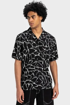 Quiksilver | Mens Mercury Chrome - Short Sleeve Shirt - - Size L at Official Store