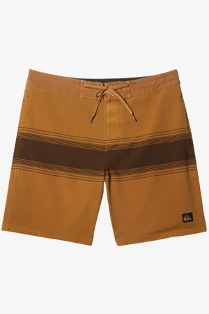 Quiksilver | Mens Surfsilk Street Trunk 18" Boardshorts - - Size 30 at Official Store - Only 1 Left