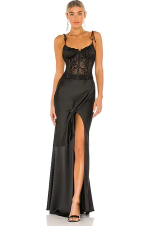 V. Chapman Calla Lily Gown in . Size 0, 10, 14, 2, 6, 8.