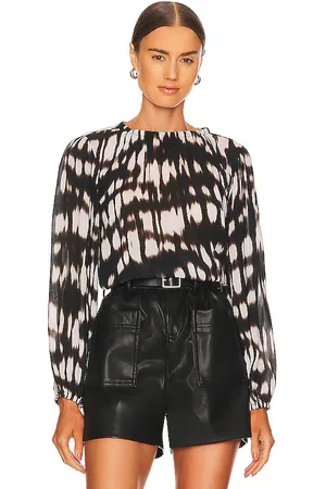 Bella Dahl Elastic Shirred Top in Black,White. Size M, S, XS.