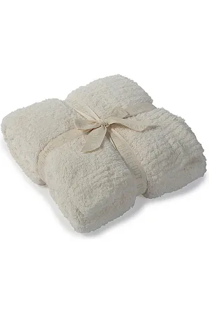 Barefoot Dreams CozyChic Throw in .
