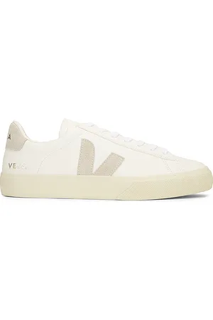 Veja Campo Sneaker in . Size 41, 42, 43, 44, 45, 46.
