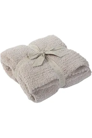 Barefoot Dreams CozyChic Throw in .