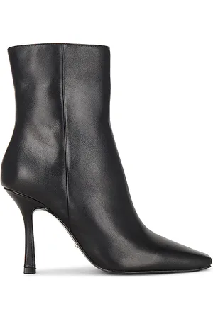 Raye Path Boot in . Size 8.