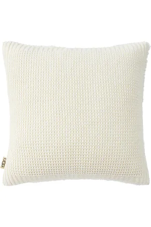 UGG Miriam Pillow in .