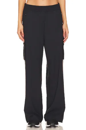 Beyond Yoga City Chic Cargo Pant in . Size L.