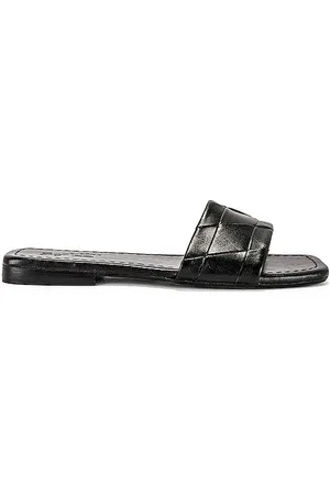 Seychelles Portland Sandal in . Size 6.5.