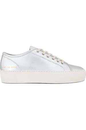 COMMON PROJECTS Tournament Super Sneaker in . Size 39.