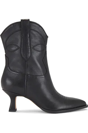 Dolce Vita Angel Boot in . Size 6.
