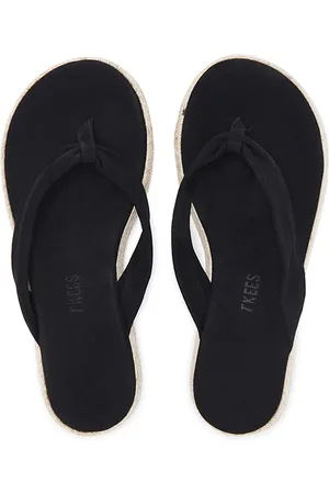 Tkees Hera Flip Flop in . Size 11, 6, 9.