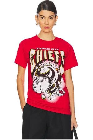 Junk Food Chiefs Breakthru Tee in . Size M, S, XL/1X, XS.