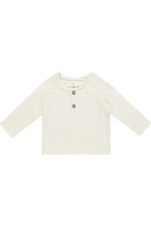 Quincy Mae Kids Zion Shirt in . Size 4-5yr.