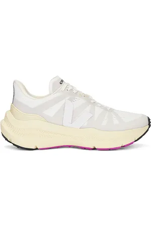Veja Condor 3 Sneaker in . Size 37.